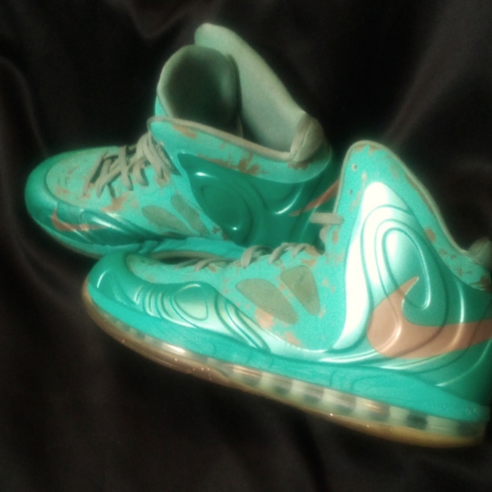 Nike limited edition Statue of Liberty hyper composite